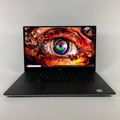 Мобильная рабочая станция Dell Precision 5520 / 15.6" (3840x2160) IPS Touch / Intel Core i7-7820HQ (4 (8) ядра по 2.9 - 3.9 GHz) / 16 GB DDR4 / 512 GB SSD / nVidia Quadro M1200, 4 GB GDDR5, 128-bit / HDMI