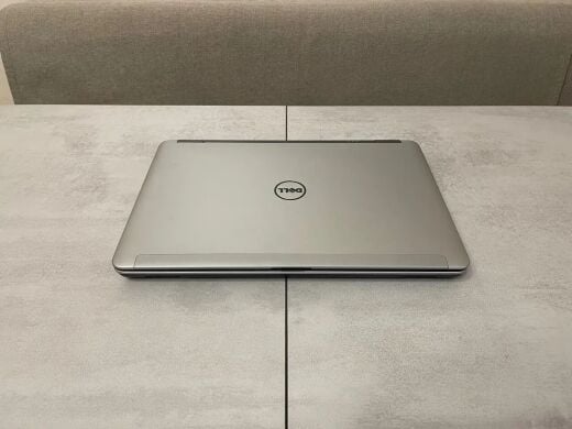 Мобильная рабочая станция Dell Precision M2800 / 15.6" (1366x768) TN / Intel Core i5-4210M (2 (4) ядра по 2.6 - 3.2 GHz) / 8 GB DDR3 / 256 GB SSD / AMD FirePro W4170M, 2 GB DDR5, 128-bit / DVD-ROM / WebCam