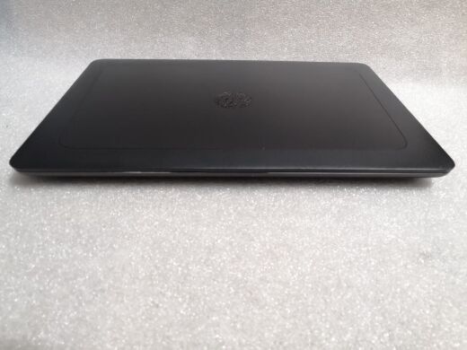 Мобильная рабочая станция HP Zbook 15 G4 / 15.6'' (1920x1080) TN / Intel Core i7-7700HQ (4 (8) ядра по 2.8 - 3.8 GHz) / 16 GB DDR4 / 256 GB SSD M.2 / AMD Radeon Pro WX 4150, 4 GB GDDR5, 128-bit / WebCam / DVD-ROM