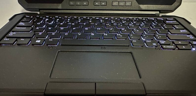 Нетбук-трансформер Dell Latitude 7220 Rugged Extreme / 11.6" (1920x1080) TN Touch / Intel Core i7-8665U (4 (8) ядра по 1.9 - 4.8 GHz) / 16 GB DDR3 / 256 GB SSD / Intel UHD Graphics 620 / WebCam Нетбук-трансформер Dell Latitude 7220 Rugged Extreme / 11.6" (1920x1080) TN Touch / Intel Core i7-8665U (4 (8) ядра по 1.9 - 4.8 GHz) / 16 GB DDR3 / 256 GB SSD / Intel UHD Graphics 620 / WebCam