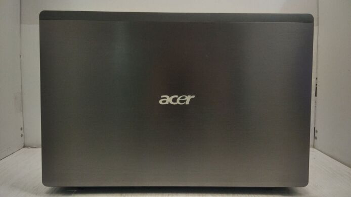 Ноутбук Acer Aspire 5625G / 15.6" (1366x768) TN / AMD Phenom II X3 P820 (3 ядра по 1.8 GHz) / 4 GB DDR3 / 320 GB HDD / AMD Radeon HD 5650 Graphics / DVD-ROM Ноутбук Acer Aspire 5625G / 15.6" (1366x768) TN / AMD Phenom II X3 P820 (3 ядра по 1.8 GHz) / 4 GB DDR3 / 320 GB HDD / AMD Radeon HD 5650 Graphics / DVD-ROM