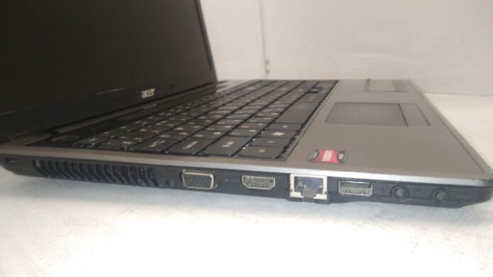 Ноутбук Acer Aspire 5625G / 15.6" (1366x768) TN / AMD Phenom II X3 P820 (3 ядра по 1.8 GHz) / 4 GB DDR3 / 320 GB HDD / AMD Radeon HD 5650 Graphics / DVD-ROM Ноутбук Acer Aspire 5625G / 15.6" (1366x768) TN / AMD Phenom II X3 P820 (3 ядра по 1.8 GHz) / 4 GB DDR3 / 320 GB HDD / AMD Radeon HD 5650 Graphics / DVD-ROM
