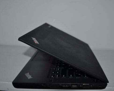 Ноутбук Б-клас Lenovo ThinkPad T460 / 14" (1920x1080) TN / Intel Core i7-5600U (2 (4) ядра по 2.6 - 3.2 GHz) / 8 GB DDR3 / 320 GB HDD / Intel HD Graphics 5500 / WebCam / Два АКБ