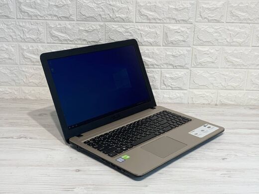 Ультрабук Asus X540U / 15.6" (1920x1080) TN / Intel Core i3-7020U (2 (4) ядра по 2.3 GHz) / 8 GB DDR4 / 180 GB SSD / nVidia GeForce MX110, 2 GB GDDR5, 64-bit / WebCam