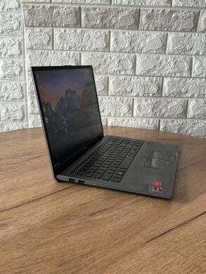 Ультрабук Б-клас Asus VivoBook 15 X512DA / 15.6" (1920x1080) TN / AMD Ryzen 5 3500U (4 (8) ядра по 2.1 - 3.7 GHz) / 8 GB DDR4 / 256 GB SSD / AMD Radeon Vega 8 Graphics / WebCam / HDMI