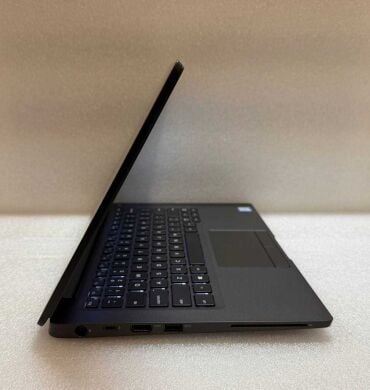 Ультрабук Dell Latitude 7300 / 13.3" (1920x1080) IPS / Intel Core i5-8365U (4 (8) ядра по 1.6 - 4.1 GHz) / 8 GB DDR4 / 256 GB SSD / Intel UHD Graphics / WebCam