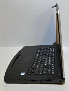 Захищений ноутбук Panasonic Toughbook CF-54 / 14" (1920x1080) TN / Intel Core i5-7300U (2 (4) ядра по 2.6 - 3.5 GHz) / 8 GB DDR4 / 240 GB SSD / Intel HD Graphics 620 / WebCam
