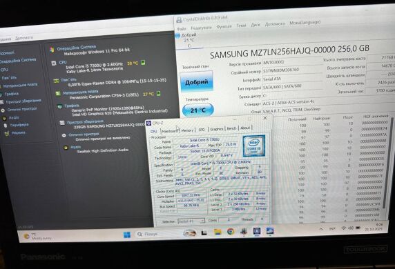 Захищений ноутбук Panasonic Toughbook CF-54 / 14" (1920x1080) TN / Intel Core i5-7300U (2 (4) ядра по 2.6 - 3.5 GHz) / 8 GB DDR4 / 240 GB SSD / Intel HD Graphics 620 / WebCam