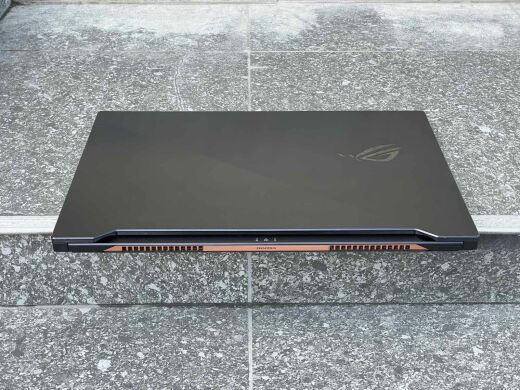 Игровой ноутбук Asus ROG Zephyrus S17 GX701LV-HG025R / 17.3" (1920x1080) IPS / Intel Core i7-10875H (8 (16) ядер по 2.0 - 5.1 GHz) / 16Gb DDR4 / 1000 GB SSD / nVidia GeForce RTX 2060, 6 GB GDDR6, 192-bit / Win10