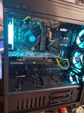 Ігровий ПК Б-клас QUBE Tower / Intel Core i5-6500 (4 ядра по 3.2 - 3.6 GHz) / 16 GB DDR4 / 240 GB SSD + 1000 GB HDD / AMD Radeon R9 280X, 3 GB GDDR5, 384-bit / 600W