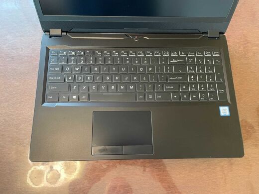 Ігровий ноутбук Б-клас Clevo P960RN / 16.1" (1920x1080) IPS / Intel Core i7-9750H (6 (12) ядер по 2.6 - 4.5 GHz) / 16 GB DDR4 / 512 GB SSD / nVidia GeForce RTX 2080, 8 GB GDDR6, 256-bit / WebCam