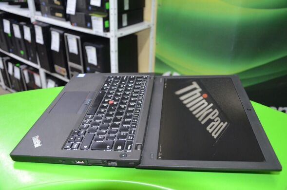Ноутбук Lenovo ThinkPad X270 / 12.5" (1366x768) TN / Intel Core i5-7200U (2 (4) ядра по 2.5 - 3.1 GHz) / 8 GB DDR4 / 120 GB SSD / Intel HD Graphics 620 / WebCam Ноутбук Lenovo ThinkPad X270 / 12.5" (1366x768) TN / Intel Core i5-7200U (2 (4) ядра по 2.5 - 3.1 GHz) / 8 GB DDR4 / 120 GB SSD / Intel HD Graphics 620 / WebCam