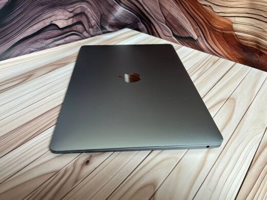 Ультрабук Б-клас Apple MacBook Air 13 2020 A2337 / 13.3" (2560x1600) IPS / Apple M1 (8 ядер по 2.1 - 3.2 GHz) / 16 GB DDR4 / 256 GB SSD / Apple M1 Graphics / WebCam / MacOS Ультрабук Б-клас Apple MacBook Air 13 2020 A2337 / 13.3" (2560x1600) IPS / Apple M1 (8 ядер по 2.1 - 3.2 GHz) / 16 GB DDR4 / 256 GB SSD / Apple M1 Graphics / WebCam / MacOS