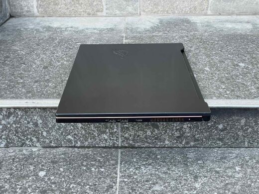 Игровой ноутбук Asus ROG Zephyrus S17 GX701LV-HG025R / 17.3" (1920x1080) IPS / Intel Core i7-10875H (8 (16) ядер по 2.0 - 5.1 GHz) / 16Gb DDR4 / 1000 GB SSD / nVidia GeForce RTX 2060, 6 GB GDDR6, 192-bit / Win10