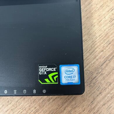 Игровой ультрабук Б-класс Gigabyte Aero 15 / 15.6" (1920x1080) IPS / Intel Core i7-7700HQ (4 (8) ядра по 2.8 - 3.8 GHz) / 16 GB DDR4 / 512 GB SSD / nVidia GeForce GTX 1070, 8 GB GDDR5, 256-bit / WebCam