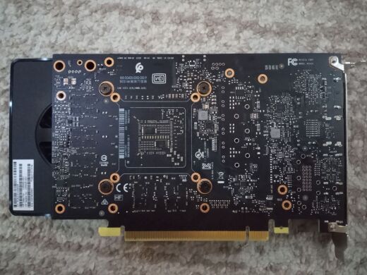 Дискретна відеокарта nVidia Quadro P2200, 5 GB GDDR5X, 160-bit / 4x DP