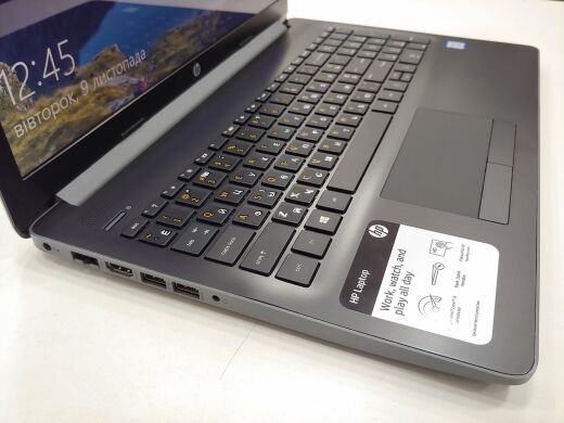 Ноутбук HP 15-da0046nr Gray / 15.6" (1366x768) TN LED Touch / Intel Core i3-7020U (2 (4) ядра по 2.3 GHz) / 8 GB DDR4 / 240 GB SSD / Intel HD Graphics 620 / DVD-ROM / WebCam 