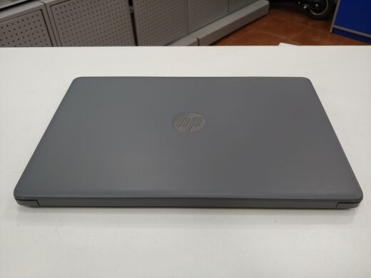Ноутбук HP 15-da0046nr Gray / 15.6" (1366x768) TN LED Touch / Intel Core i3-7020U (2 (4) ядра по 2.3 GHz) / 8 GB DDR4 / 240 GB SSD / Intel HD Graphics 620 / DVD-ROM / WebCam 