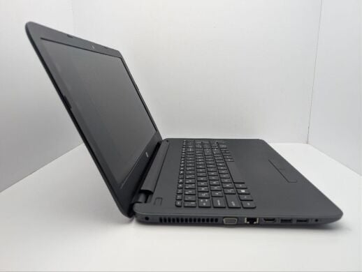 Ноутбук HP 250 G4 / 15.6" (1366x768) TN / Intel Celeron N3050 (2 ядра по 1.6 - 2.16 GHz) / 8 GB DDR3 / 128 GB SSD / Intel HD Graphics / WebCam / DVD-ROM