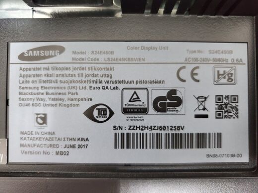 Монитор Samsung S24E450B / 24" (1920x1080) IPS / 1x VGA, 1x DVI / Pivot / VESA 100x100