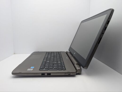 Ноутбук Medion S6214T / 15.6" (1366x768) TN Touch / Intel Pentium N3520 (4 ядра по 2.1 - 2.4 GHz) / 4 GB DDR3 / 60 GB SSD + 500 GB HDD / Intel HD Graphics / WebCam