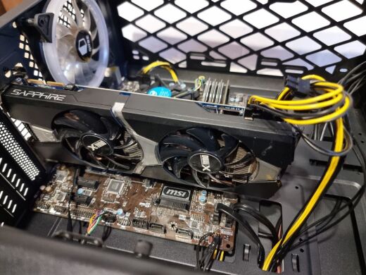 Ігровий ПК Б-клас QUBE Tower / Intel Core i5-6500 (4 ядра по 3.2 - 3.6 GHz) / 16 GB DDR4 / 240 GB SSD + 1000 GB HDD / AMD Radeon R9 280X, 3 GB GDDR5, 384-bit / 600W