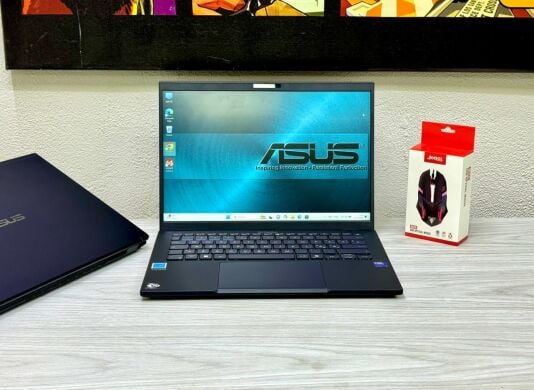 Ультрабук Asus ExpertBook B3404Cm / 14" (1920x1200) IPS / Intel Core Ultra 7 155H (16 (22) ядер по 1.4 - 4.8 GHz) / 16 GB DDR5 / 512 GB SSD M.2 / Intel Arc Graphics / WebCam / Win 11 Pro