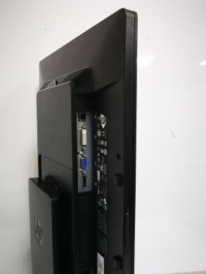 Монитор HP Z22i / 21.5" (1920x1080) AH-IPS / DVI, DisplayPort, VGA, USB / VESA 100x100 Монитор HP Z22i / 21.5" (1920x1080) AH-IPS / DVI, DisplayPort, VGA, USB / VESA 100x100