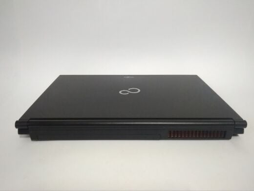 Мобильная рабочая станция Fujitsu Celsius H720 / 15.6" (1920x1080) TN / Intel Core i7-3720QM (4 (8) ядра по 2.6 - 3.6 GHz) / 8 GB DDR3 / 256 GB SSD / nVidia Quadro K1000M, 2 GB GDDR5, 128-bit / WebCam / DVD-ROM Мобильная рабочая станция Fujitsu Celsius H720 / 15.6" (1920x1080) TN / Intel Core i7-3720QM (4 (8) ядра по 2.6 - 3.6 GHz) / 8 GB DDR3 / 256 GB SSD / nVidia Quadro K1000M, 2 GB GDDR5, 128-bit / WebCam / DVD-ROM