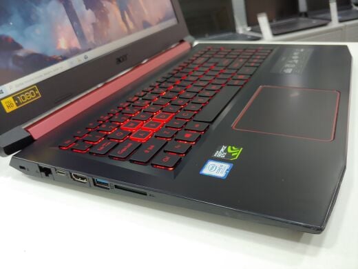 Acer Nitro 5 AN515-53-52FA / 15.6" (1920x1080) TN / Intel Core i5-8300H (4 (8) ядра по 2.3 - 4.0 GHz) / 8 GB DDR4 / 240 GB SSD+1000 GB HDD / nVidia GeForce GTX 1050 4 GB / WebCam Acer Nitro 5 AN515-53-52FA / 15.6" (1920x1080) TN / Intel Core i5-8300H (4 (8) ядра по 2.3 - 4.0 GHz) / 8 GB DDR4 / 240 GB SSD+1000 GB HDD / nVidia GeForce GTX 1050 4 GB / WebCam