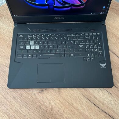 Ігровий ноутбук Asus TUF Gaming FX705DT / 17.3" (1920x1080) IPS / AMD Ryzen 5 3550H (4 (8) ядра по 2.1 - 3.7 GHz) / 8 GB DDR4 / 512 GB SSD / nVidia GeForce GTX 1650, 4 GB GDDR6, 128-bit / WebCam