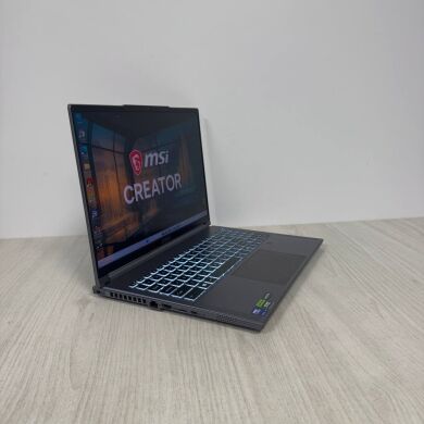 Ігровий ноутбук Б-клас MSI Creator 16 AI Studio A1VHG / 16" (3840x2400) IPS / Intel Core Ultra 9 185H (16 (22) ядер по 3.9 - 5.1 GHz) / 16 GB DDR5 / 1000 GB SSD NVMe / nVidia GeForce RTX 4080, 12 GB GDDR6, 192-bit / WebCam
