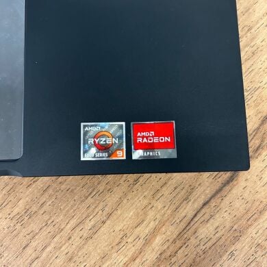 Игровой ноутбук Corsair Voyager A1600 / 16" (2560x1600) IPS / AMD Ryzen 9 6900HS (8 (16) ядер по 3.3 - 4.9 GHz) / 32 GB DDR5 / 2000 GB SSD / AMD Radeon RX 6800M, 12 GB GDDR6, 192-bit / WebCam