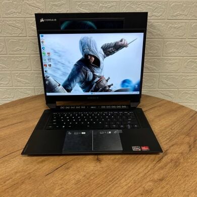 Игровой ноутбук Corsair Voyager A1600 / 16" (2560x1600) IPS / AMD Ryzen 9 6900HS (8 (16) ядер по 3.3 - 4.9 GHz) / 32 GB DDR5 / 2000 GB SSD / AMD Radeon RX 6800M, 12 GB GDDR6, 192-bit / WebCam