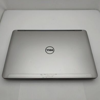 Игровой ноутбук Dell Latitude E6540 / 15.6" (1920x1080) TN / Intel Core i7-4810MQ (4 (8) ядра по 2.8 - 3.8 GHz) / 8 GB DDR3 / 240 GB SSD / AMD Radeon HD 8790M, 2 GB GDDR5, 128-bit / WebCam / DVD-ROM / Win 10 Pro