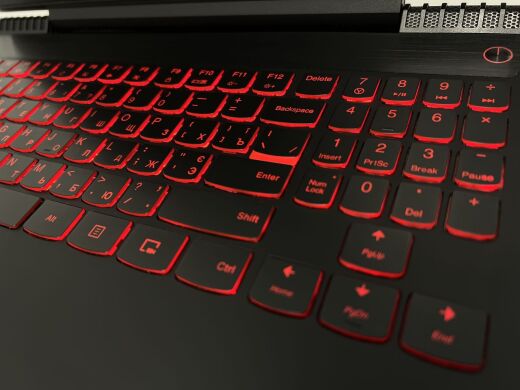 Игровой ноутбук Lenovo Legion Y520-15IKBN / 15.6" (1920x1080) IPS / Intel Core i5-7300HQ (4 ядра по 2.5 - 3.5 GHz) / 12 GB DDR4 / 240 GB SSD + 1000 GB HDD / nVidia GeForce GTX 1050, 4 GB GDDR5, 128-bit / WebCam