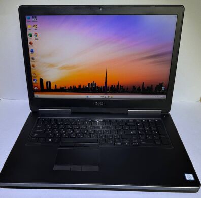 Мобильная рабочая станция Dell Precision 7720 / 17.3" (1920x1080) IPS / Intel Core i7-7920HQ (4 (8) ядра по 3.1 - 4.1 GHz) / 16 GB DDR4 / 256 GB SSD + 256 GB SSD / nVidia Quadro P3000, 6 GB GDDR5, 192-bit / WebCam
