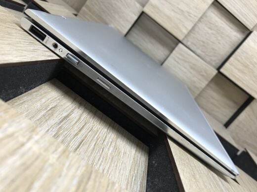 Ноутбук-трансформер Б-клас HP EliteBook x360 1030 G3 / 13.3" (1920x1080) IPS Touch / Intel Core i7-8650U (4 (8) ядра по 1.9 - 4.2 GHz) / 8 GB DDR3 / 512 GB SSD M.2 / Intel UHD Graphics 620 / WebCam