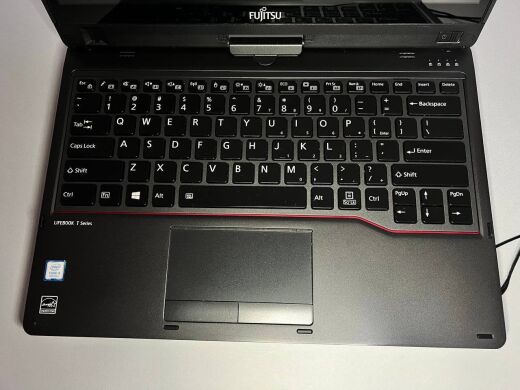 Ноутбук-трансформер Fujitsu Lifebook T939 / 13.3" (1366x768) TN Touch / Intel Core i5-8265U (4 (8) ядра по 1.6 - 3.9 GHz) / 8 GB DDR4 / 256 GB SSD / Intel UHD Graphics 620 / WebCam