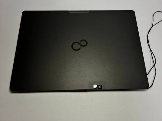 Ноутбук-трансформер Fujitsu Lifebook T939 / 13.3" (1366x768) TN Touch / Intel Core i5-8265U (4 (8) ядра по 1.6 - 3.9 GHz) / 8 GB DDR4 / 256 GB SSD / Intel UHD Graphics 620 / WebCam