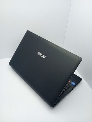 Ноутбук Asus K54 / 15.6" (1366x768) TN / Intel Core i3-2330M (2 (4) ядра по 2.2 GHz) / 4 GB DDR3 / 320 GB HDD / AMD Radeon HD 6470M, 1 GB DDR3, 64-bit / WebCam