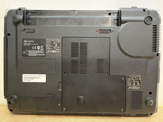 Ноутбук Б-клас Packard Bell EasyNote F2365 / 14" (1366x768) TN / Intel Pentium T4300 (2 ядра по 2.1 GHz) / 4 GB DDR3 / 120 GB SSD / nVidia GeForce G105M, 512 MB GDDR3, 64-bit / DVD-ROM / Без АКБ