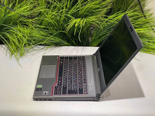 Ноутбук Fujitsu LifeBook E734 / 13.3" (1366x768) TN / Intel Core i5-4200M (2 (4) ядра по 2.5 - 3.1GHz) / 8 GB DDR3 / 240 GB SSD / Intel HD Graphics 4600 / WebCam