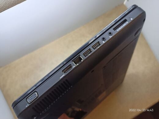 Ноутбук HP Compaq Presario CQ62 / 15.6" (1366x768) TN / AMD Athlon II P320 (2 ядра по 2.1 GHz) / 4 GB DDR3 / 320 GB HDD / AMD Radeon HD 4250 Graphics / DVD-ROM / Без АКБ 