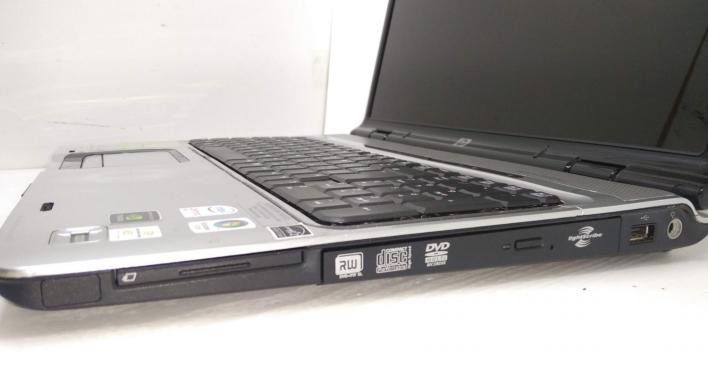 Ноутбук HP Pavilion dv9000 / 17" (1440x900) TN / Intel Core 2 Duo T7250 (2 ядра по 2.0 GHz) / 4 GB DDR3 / 320 GB DDR3 / nVidia GeForce 8600M GT, 512 MB GDDR3, 128-bit / DVD-RW / Без АКБ Ноутбук HP Pavilion dv9000 / 17" (1440x900) TN / Intel Core 2 Duo T7250 (2 ядра по 2.0 GHz) / 4 GB DDR3 / 320 GB DDR3 / nVidia GeForce 8600M GT, 512 MB GDDR3, 128-bit / DVD-RW / Без АКБ