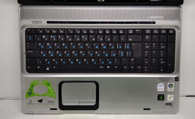 Ноутбук HP Pavilion dv9000 / 17" (1440x900) TN / Intel Core 2 Duo T7250 (2 ядра по 2.0 GHz) / 4 GB DDR3 / 320 GB DDR3 / nVidia GeForce 8600M GT, 512 MB GDDR3, 128-bit / DVD-RW / Без АКБ Ноутбук HP Pavilion dv9000 / 17" (1440x900) TN / Intel Core 2 Duo T7250 (2 ядра по 2.0 GHz) / 4 GB DDR3 / 320 GB DDR3 / nVidia GeForce 8600M GT, 512 MB GDDR3, 128-bit / DVD-RW / Без АКБ