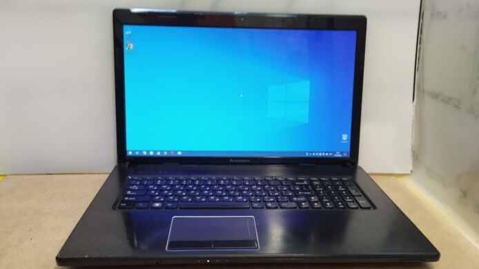 Ноутбук Lenovo G770 / 17.3" (1600x900) TN / Intel Core i5-2430M (2 (4) ядра по 2.4 - 3.0 GHz) / 8 GB DDR3 / 240 GB SSD / Intel HD Graphics 3000 / WebCam