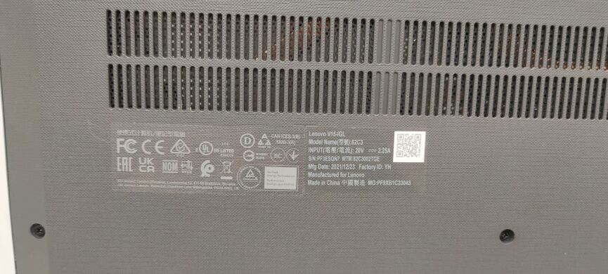 Ноутбук Lenovo V15-IGL / 15.6" (1920x1080) TN / Intel Pentium Silver N5030 (4 ядра по 1.1 - 3.1 GHz) / 8 GB DDR4 / 1000 GB HDD / Intel UHD Graphics 605 / WebCam / АКБ NEW