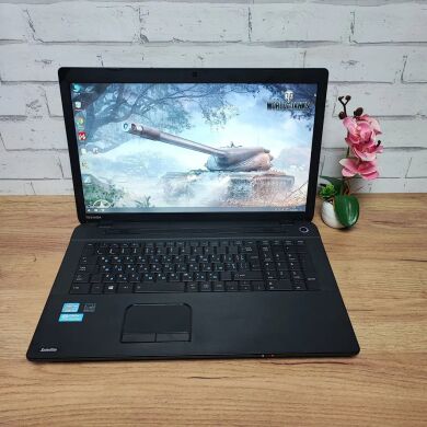 Ноутбук Toshiba Satellite C70-A-10H / 17.3" (1600x900) TN / Intel Core i5-3230M (2 (4) ядра по 2.6 - 3.2 GHz) / 8 GB DDR3 / 128 GB SSD / Intel HD Graphics 4000 / WebCam / DVD-ROM