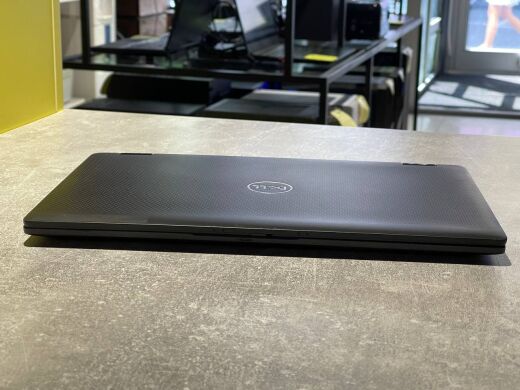 Ультрабук-трансформер Dell Latitude 7410 / 14" (1920x1080) IPS Touch / Intel Core i7-10610U (4 (8) ядра по 1.8 - 4.9 GHz) / 16 GB DDR4 / 240 GB SSD / Intel UHD Graphics / WebCam